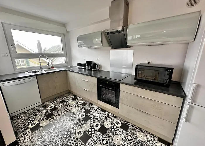 Ludivine - 7 Personnes Avec Balcon Et Parking Apartamento